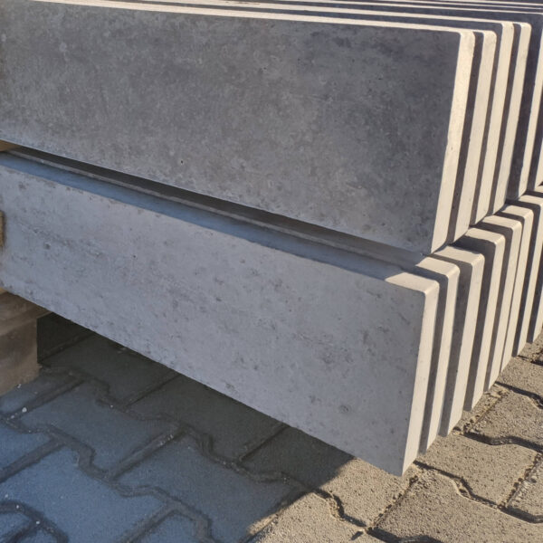 Lábazati beton elem - 200 x 2450 mm